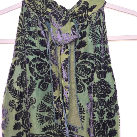 Max Studio Women's Halter Inspired Top. Size Small - Picture 7 of 10